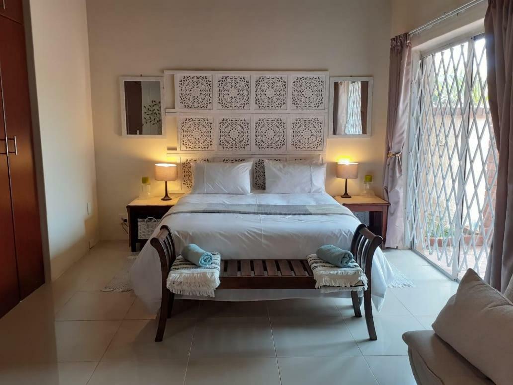 Summerstrand Self Catering For Two Port Elizabeth Eksteriør bilde